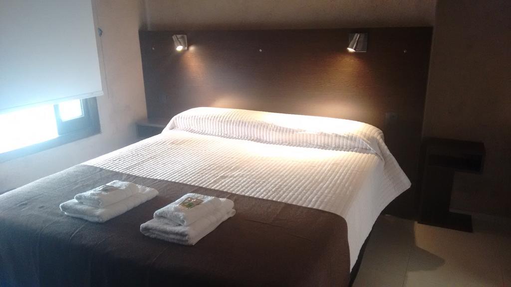 Complejo Las Rosas Apartment Villa Allende Bagian luar foto